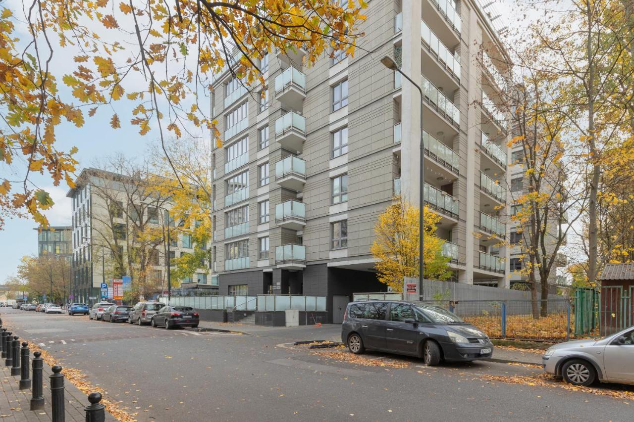 Warsaw Srodmiescie Riverside Three-Bedroom Apartment By Renters Extérieur photo